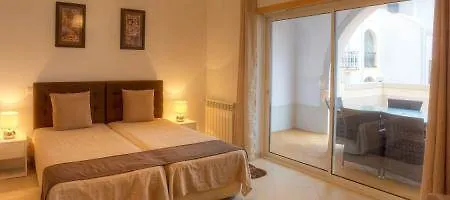 Del Rey Residences ホテル 4*
