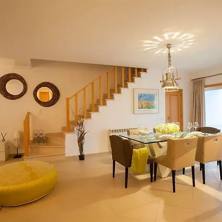 Del Rey Residences オビドス