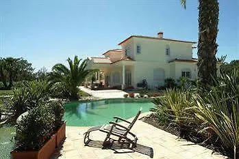Del Rey Residences オビドス